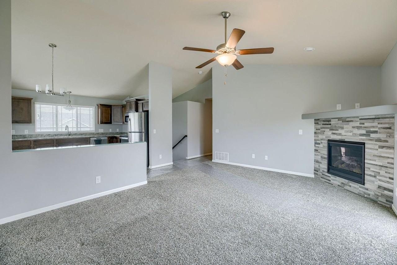 18906 Birch Ave - Photo 5 of 25