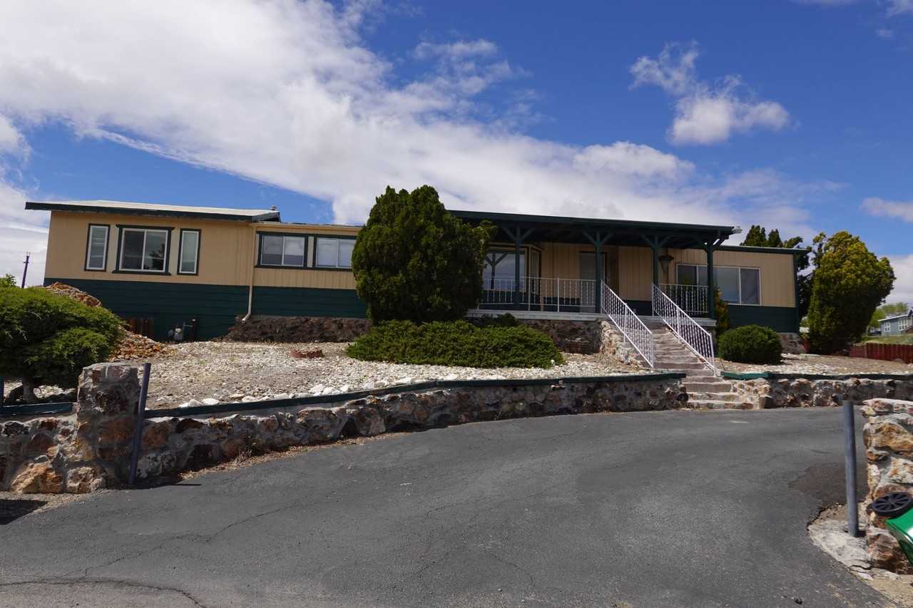 140 S Fork Dr - Photo 2 of 20