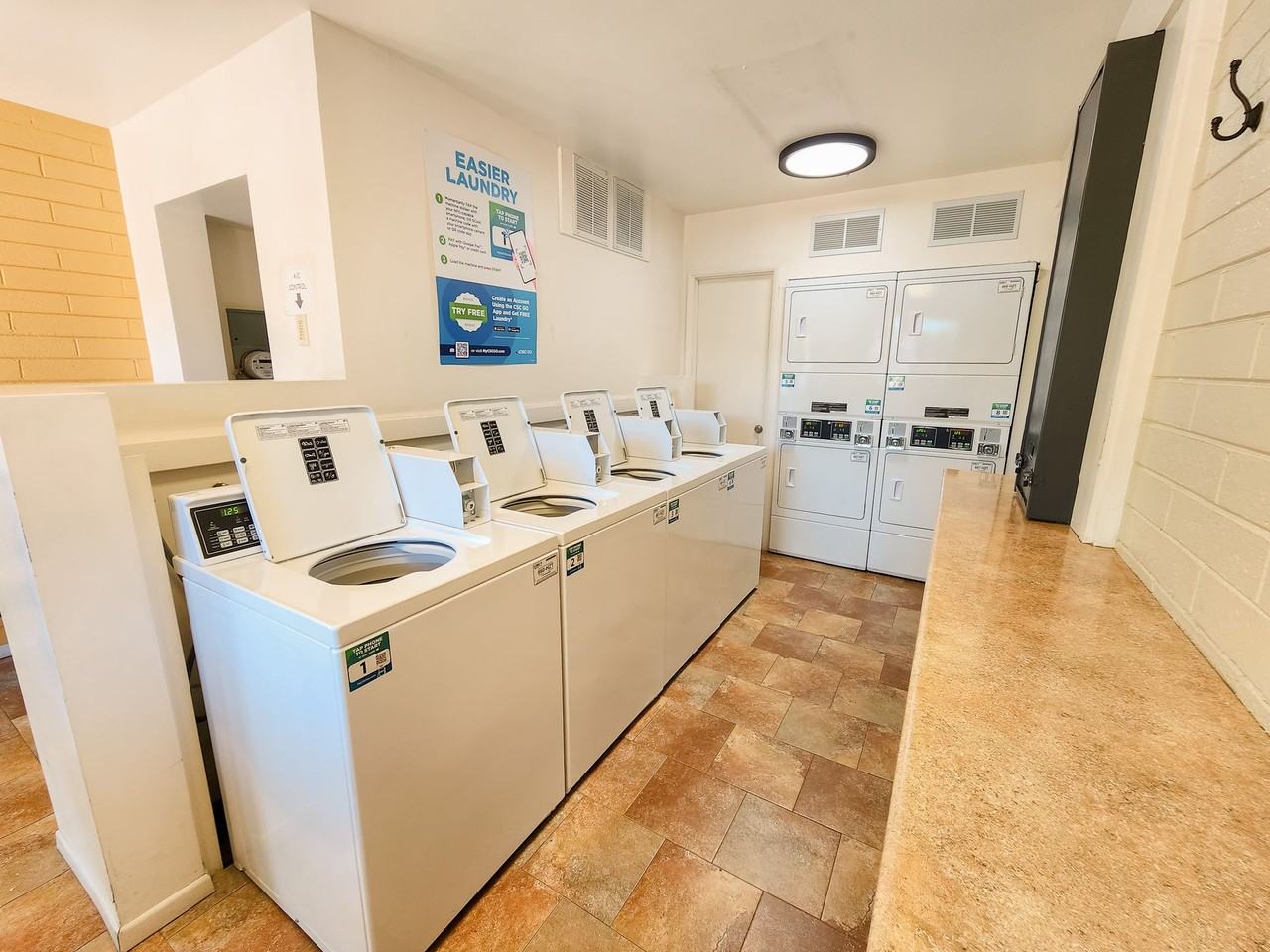 1511 N Craycroft Rd - Photo 3 of 3