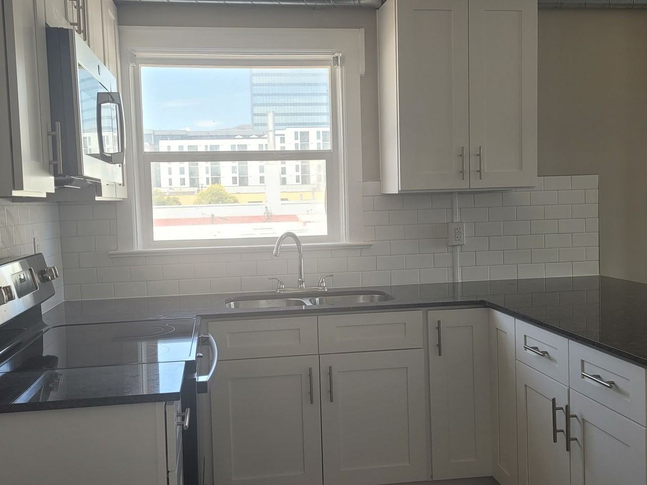 335 S 200 E - Photo 4 of 13