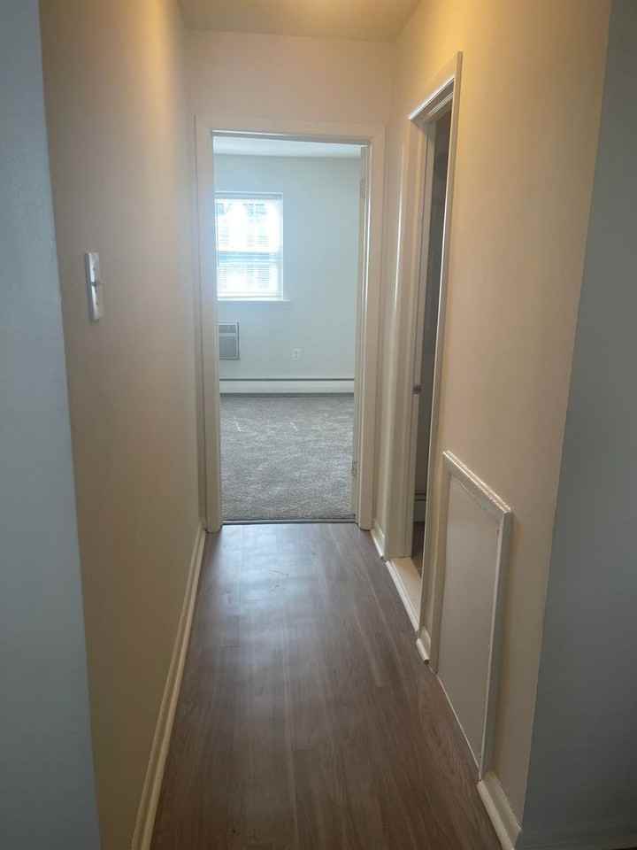 Prospect Court Apartments - Photo 3 of 6