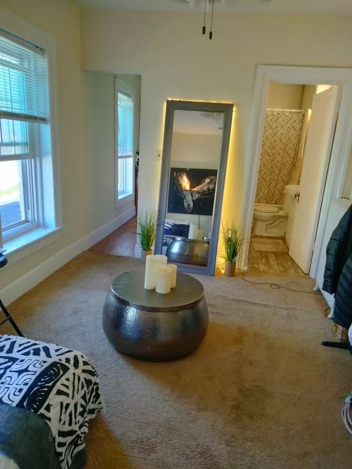 109 E School St #5 - Photo 5 of 10