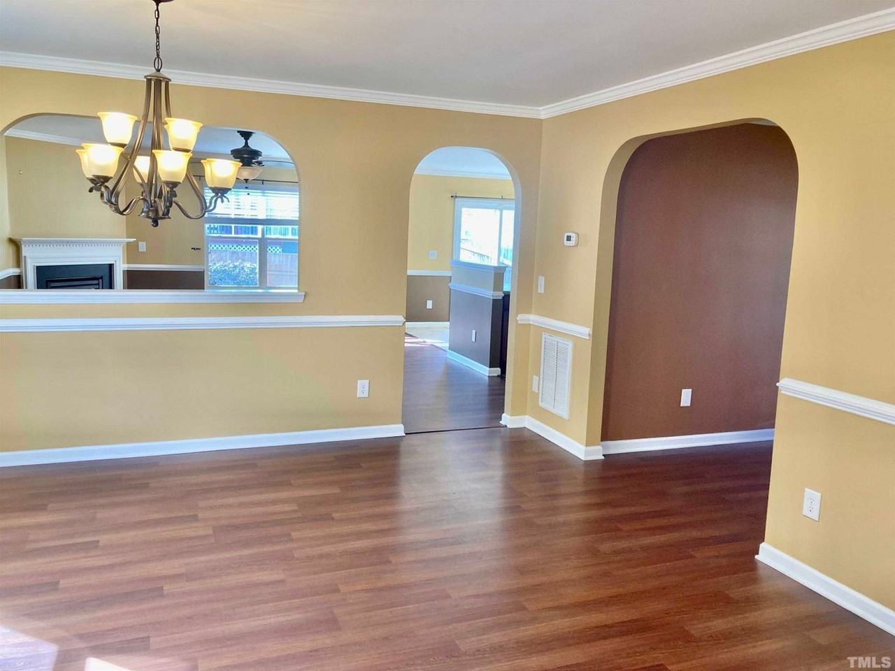 2418 Ferdinand Dr - Photo 2 of 31