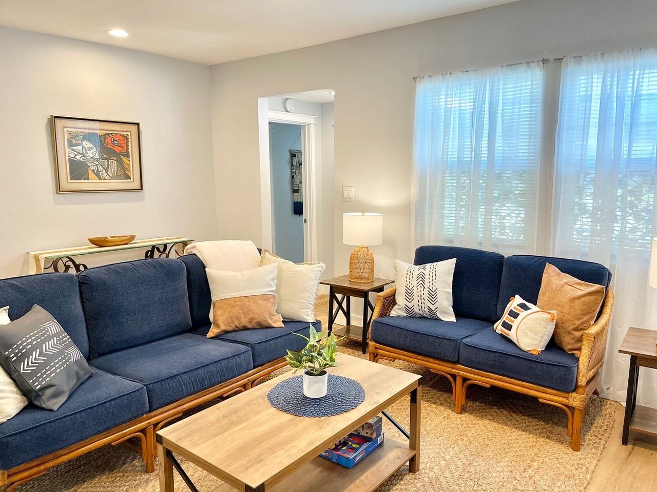 3945 Sunset Ln - Photo 5 of 31