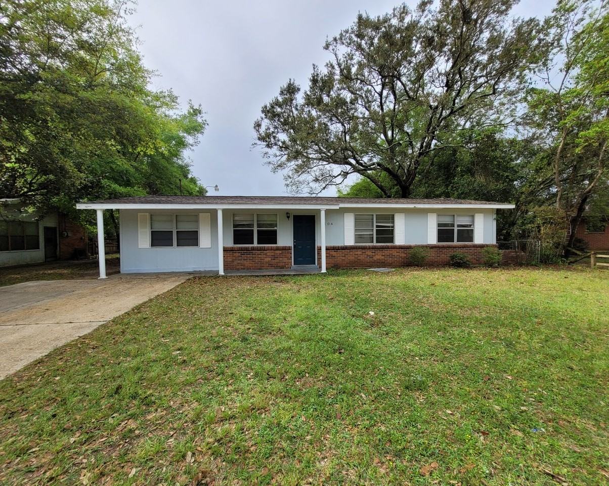 1104 Revere Dr - Photo 3 of 16