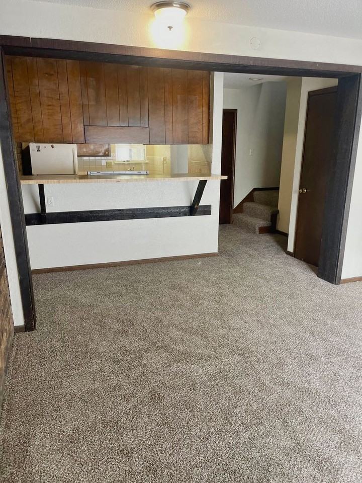 121 West Nettleton Avenue - Photo 3 of 22