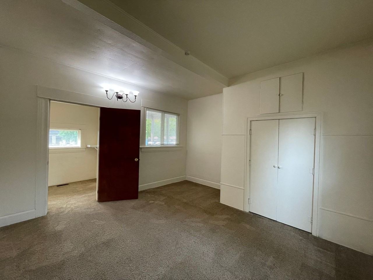 237 E 15th Ave - Photo 5 of 33