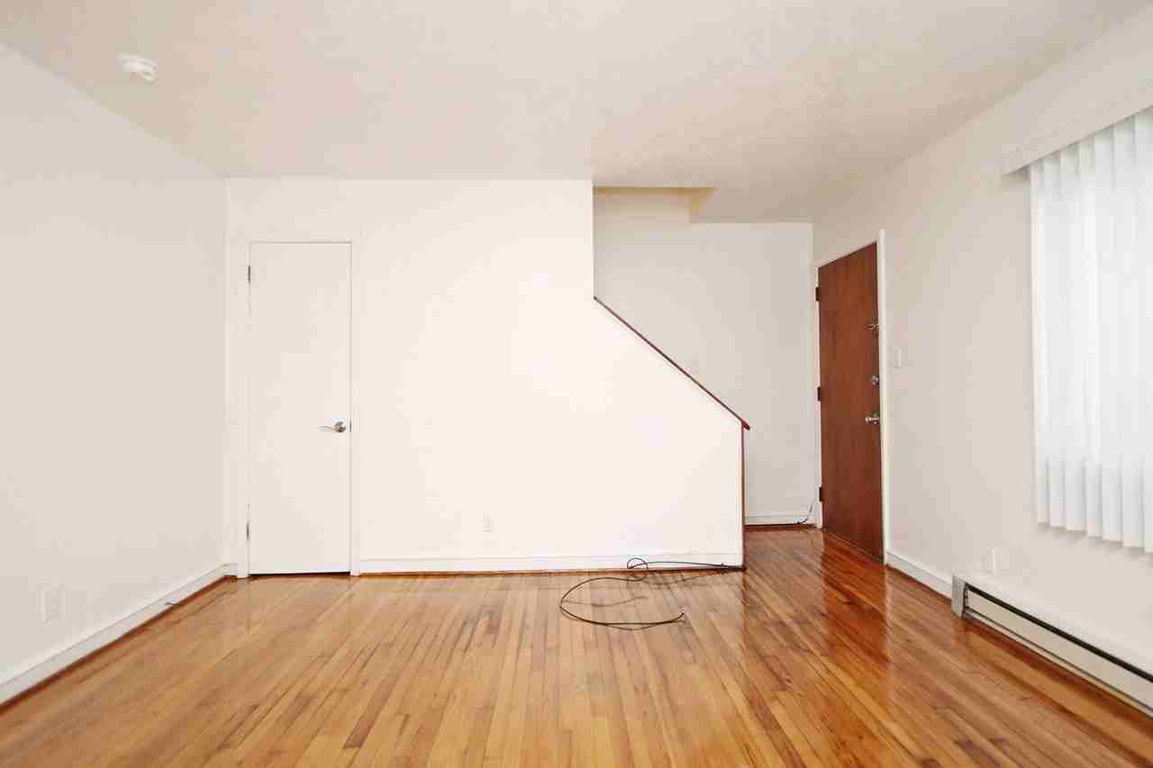 2305 N Berkshire Rd #A - Photo 5 of 16