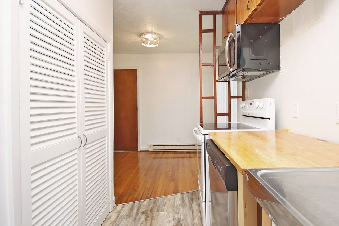 2305 N Berkshire Rd #A - Photo 3 of 16