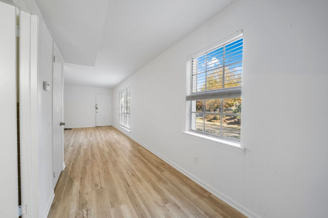 Cliff Place - Photo 7 of 44