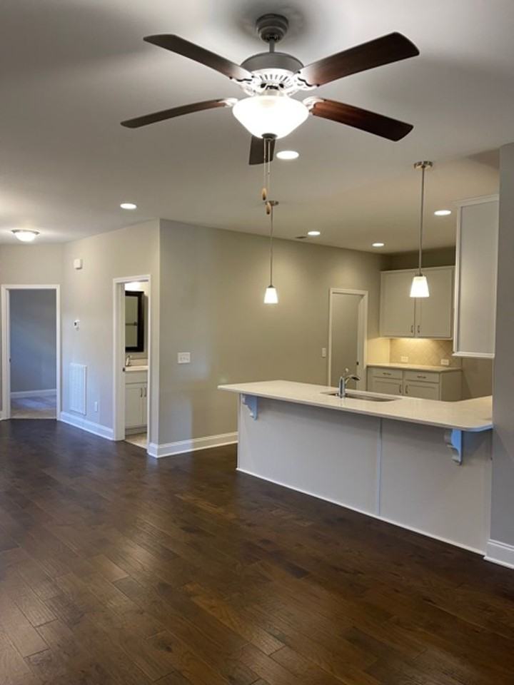 818 Griff Ln - Photo 3 of 26