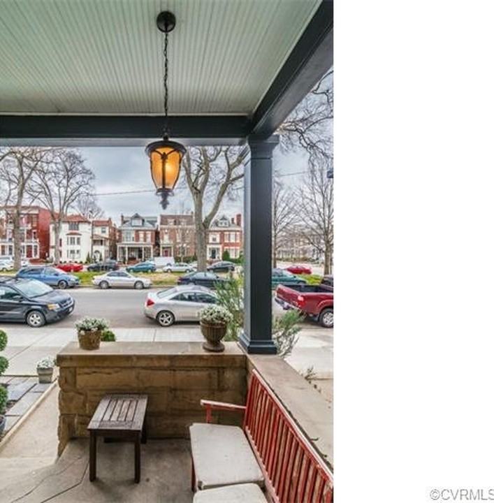 406 N Allen Ave - Photo 3 of 23