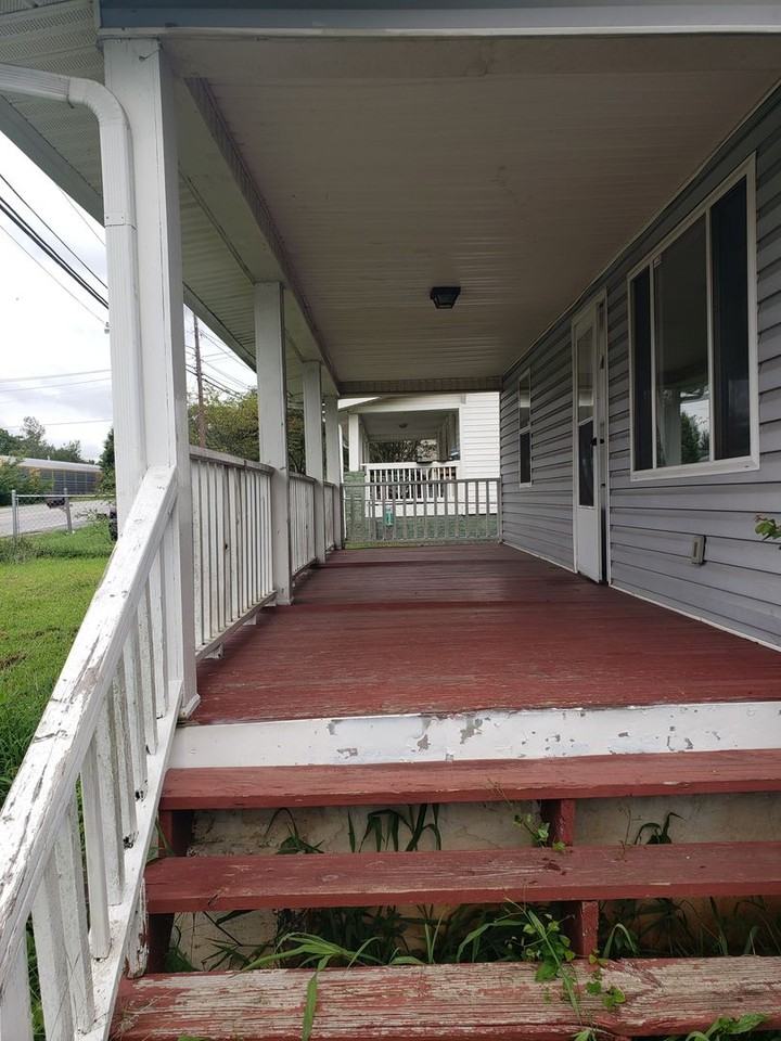 4509 Lansing Dr - Photo 3 of 13