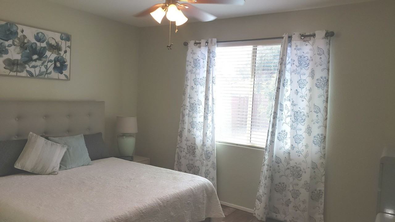 1911 W Half Moon Cir - Photo 7 of 19