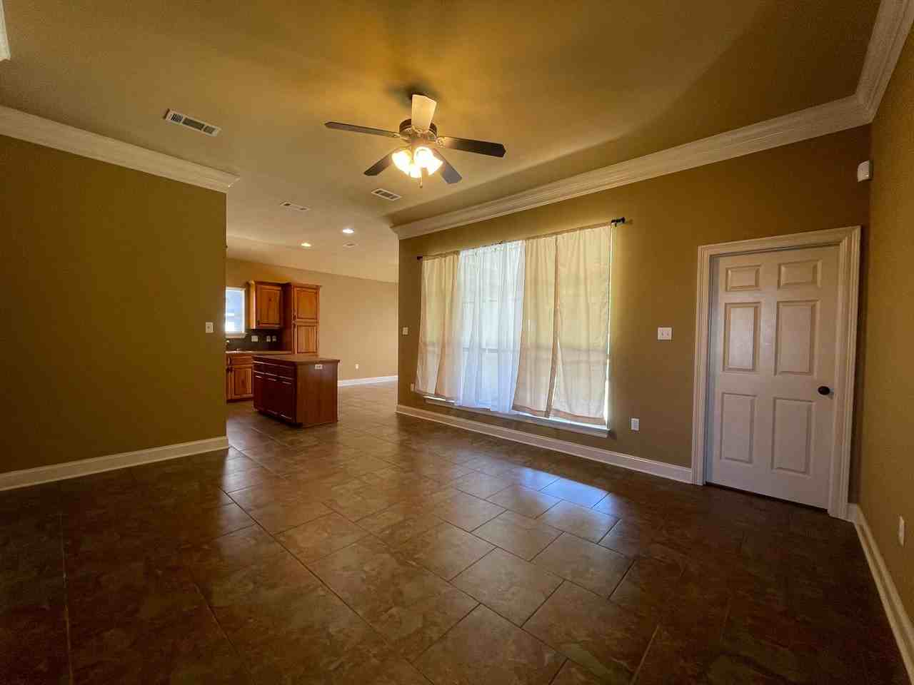 3131 Nicholson Lake Dr - Photo 2 of 20