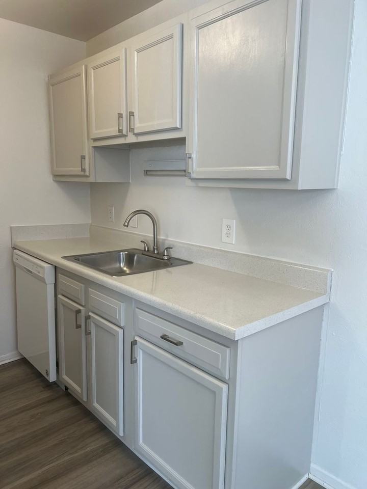 Highwater Flats - Photo 7 of 24