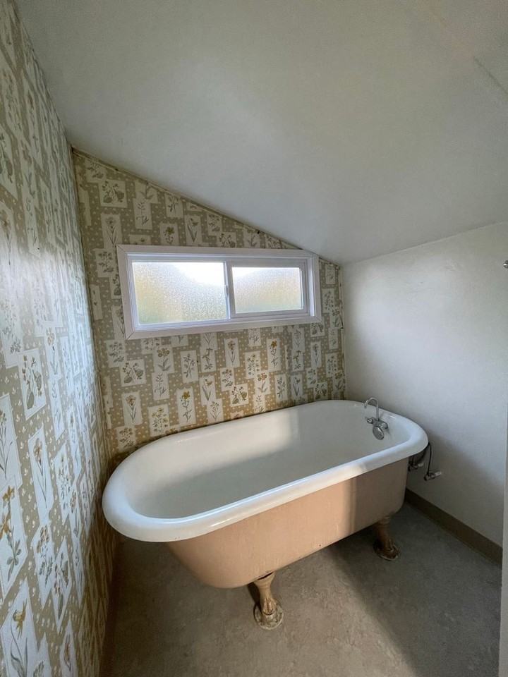 1201 Q St - Photo 3 of 6