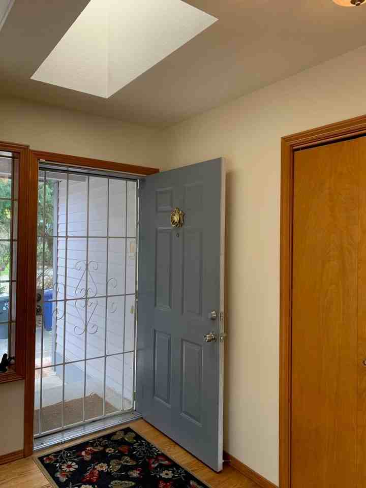 1033 S 232nd St - Photo 6 of 50