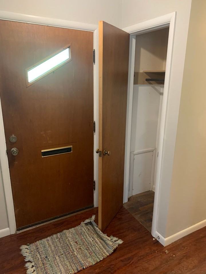 805 N Hall Ave - Photo 2 of 15