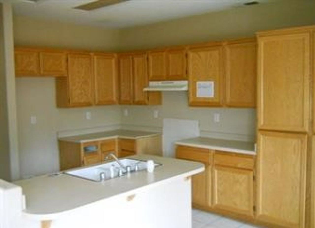 650 Laxford Rd - Photo 3 of 14