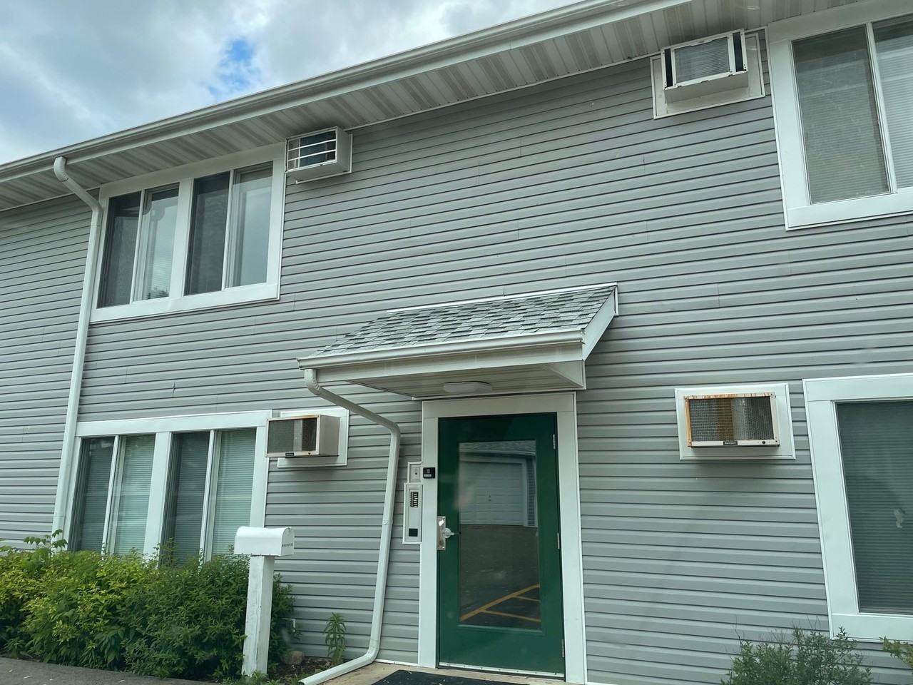 Alpine Haus LLC - Photo 3 of 4