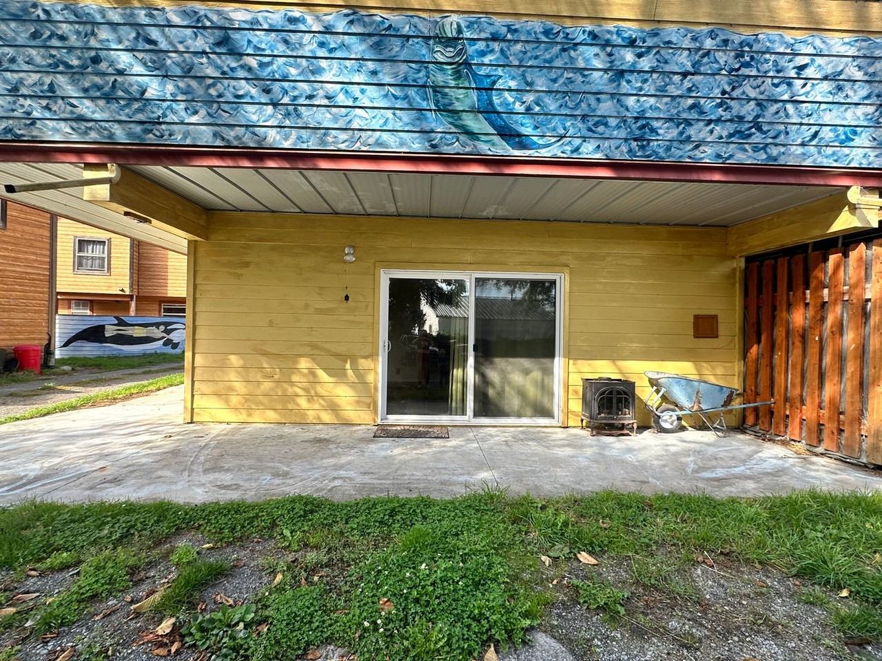 1177 Aloha Way - Photo 2 of 18