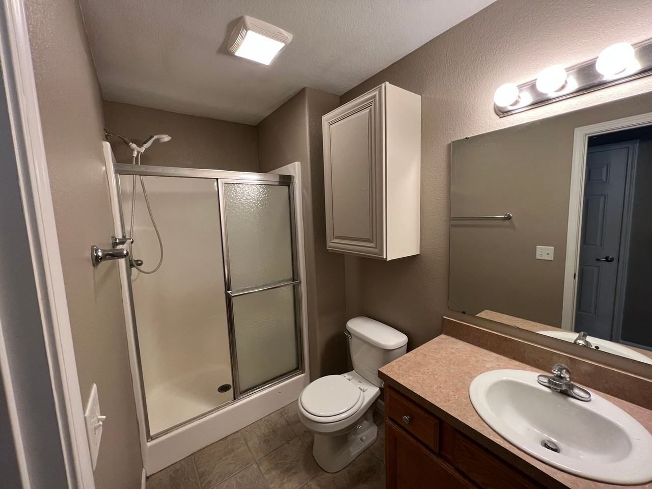 5107 Veronica Dr - Photo 6 of 18