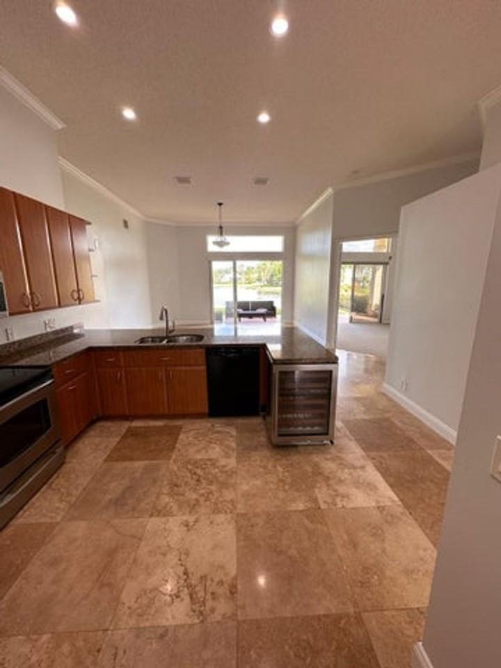 19591 Dinner Key Dr - Photo 3 of 14