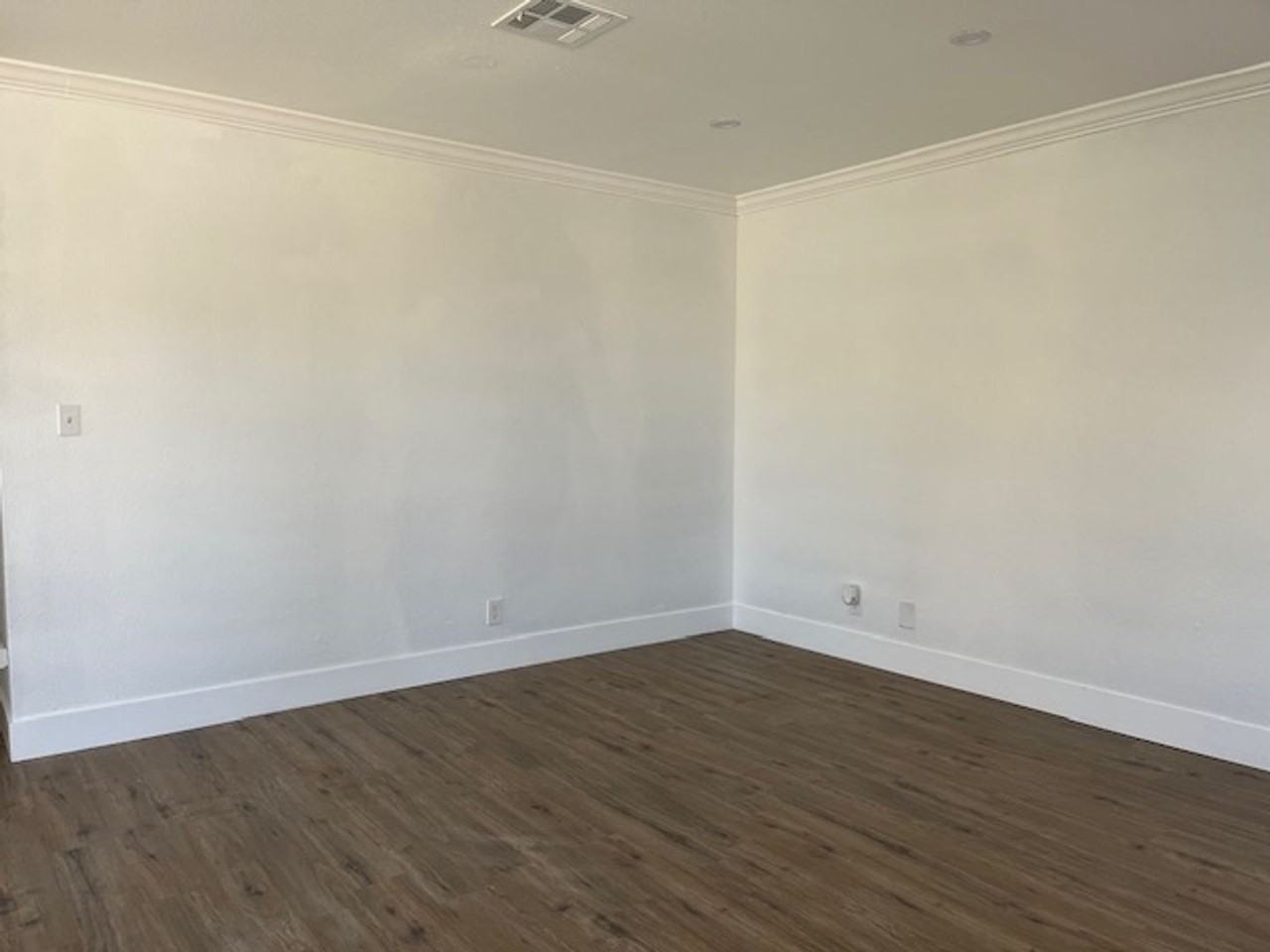 21440 Santa Barbara Dr - Photo 3 of 16