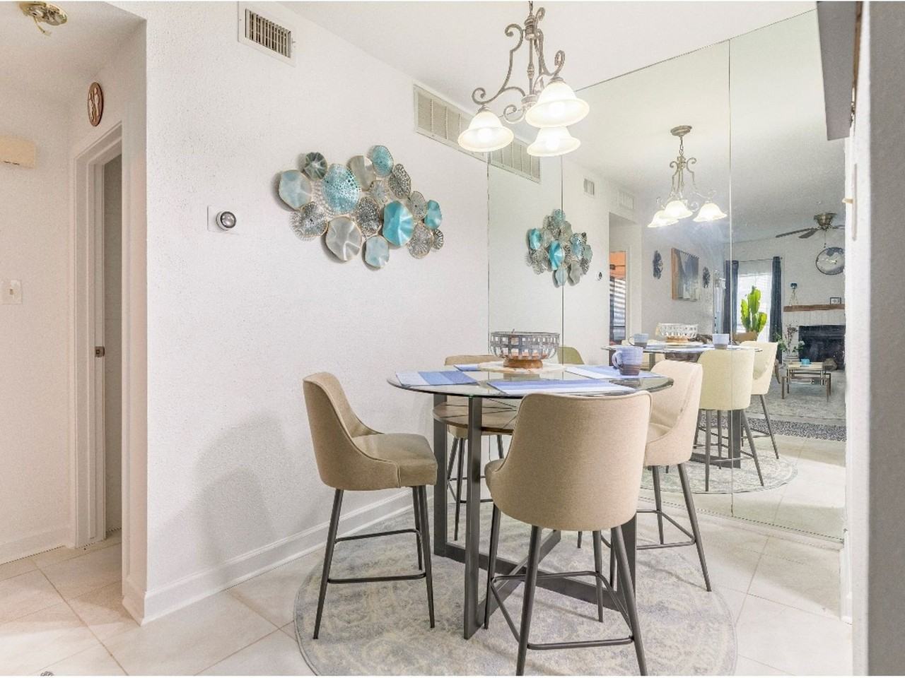 7950 N Stadium Dr - Photo 5 of 46