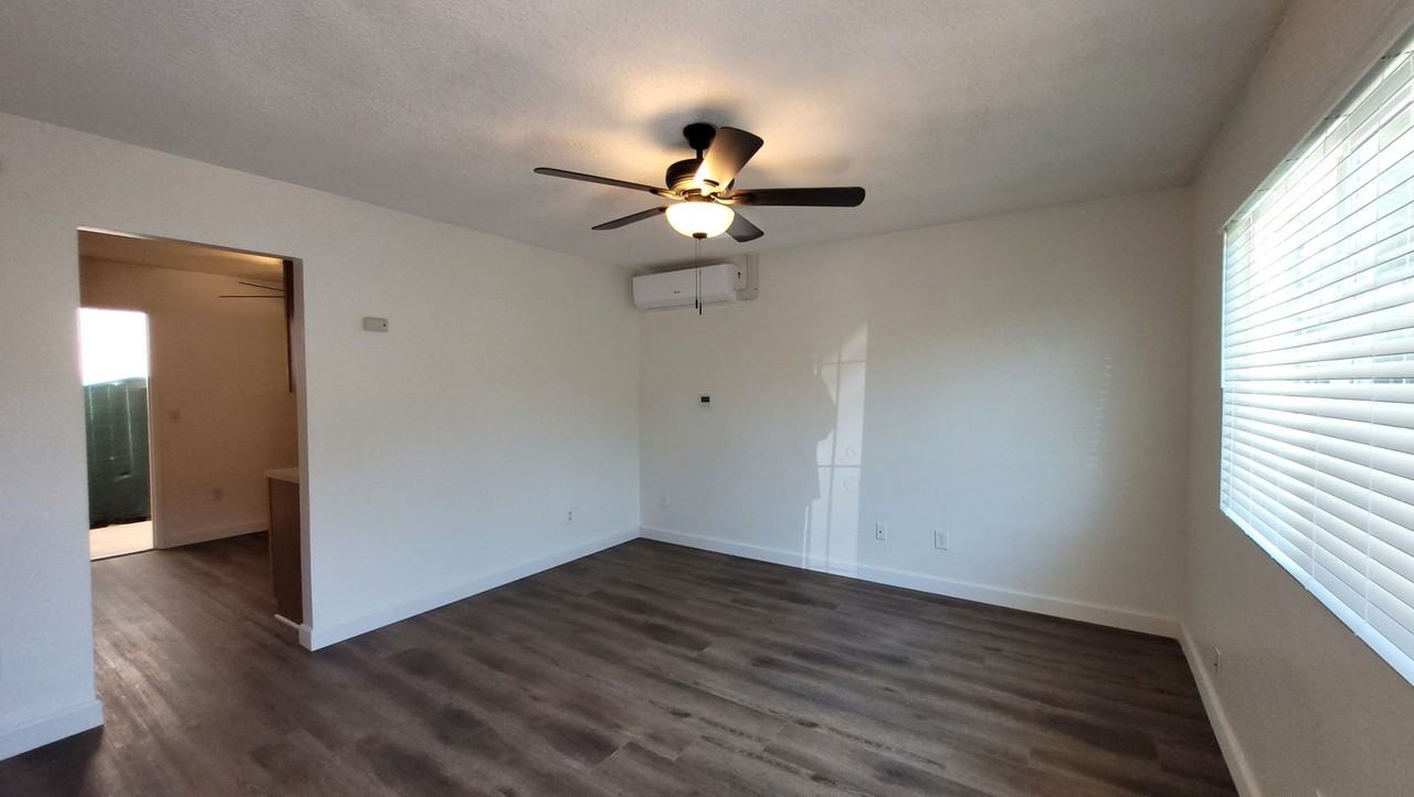 1249 Lyons Ln - Photo 6 of 16