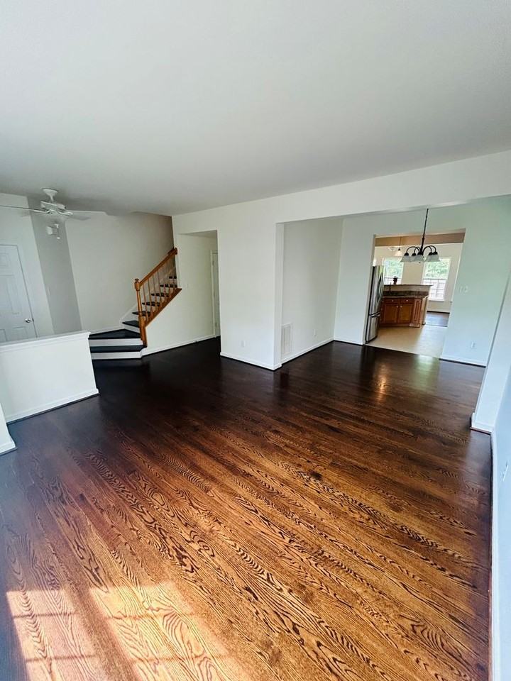 3209 Friars Walk Ln - Photo 2 of 25