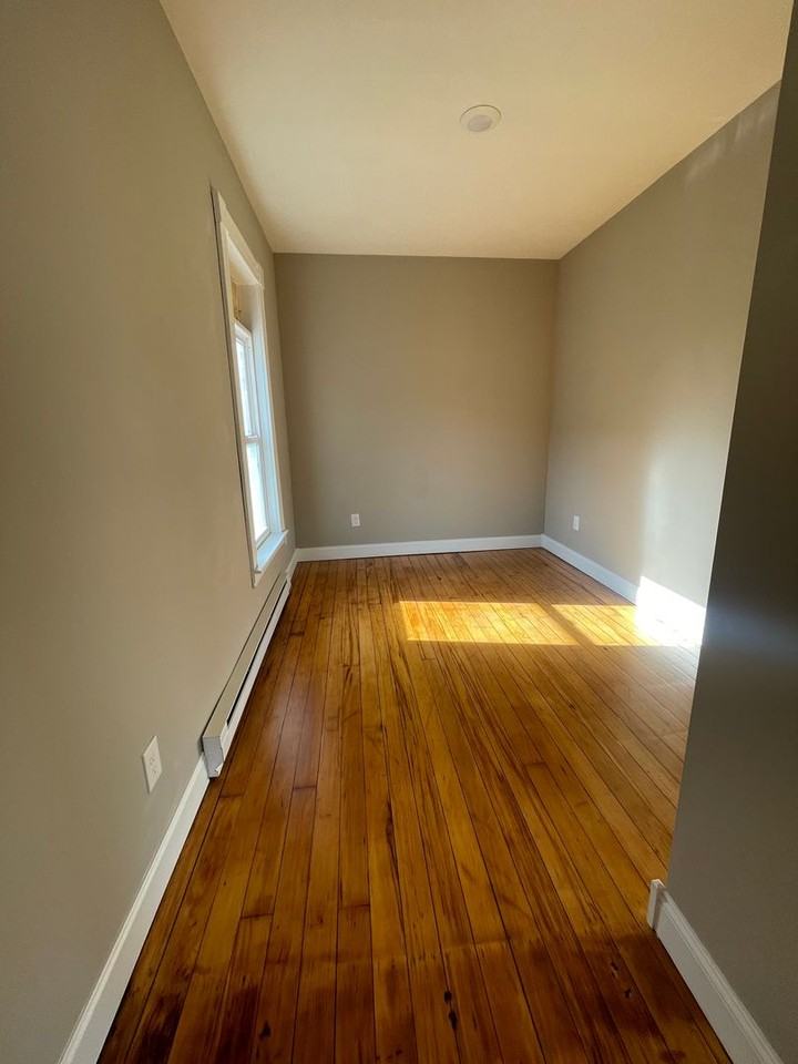 209 E Seneca St #A - Photo 3 of 4