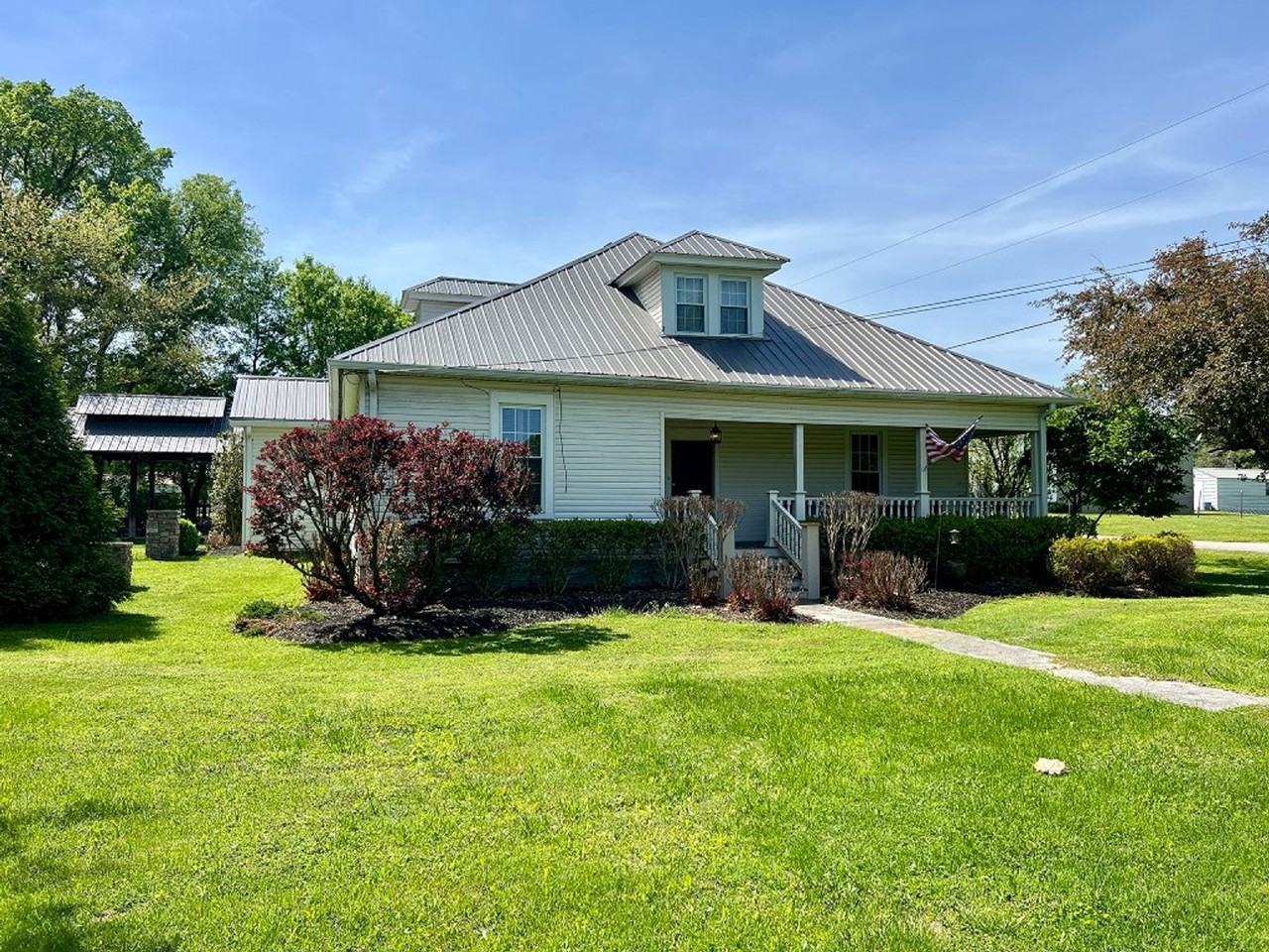 8853 Horton Hwy - Photo 3 of 35