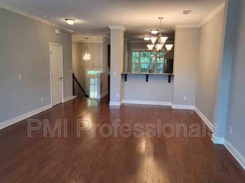 3180 Parthenon Ave #106 - Photo 3 of 17