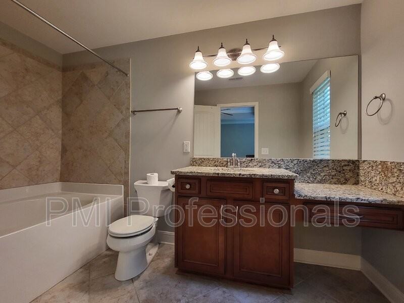 3180 Parthenon Ave #106 - Photo 7 of 17