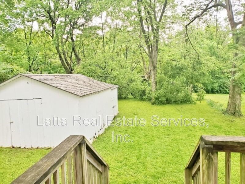 1319 S Osage St - Photo 3 of 11