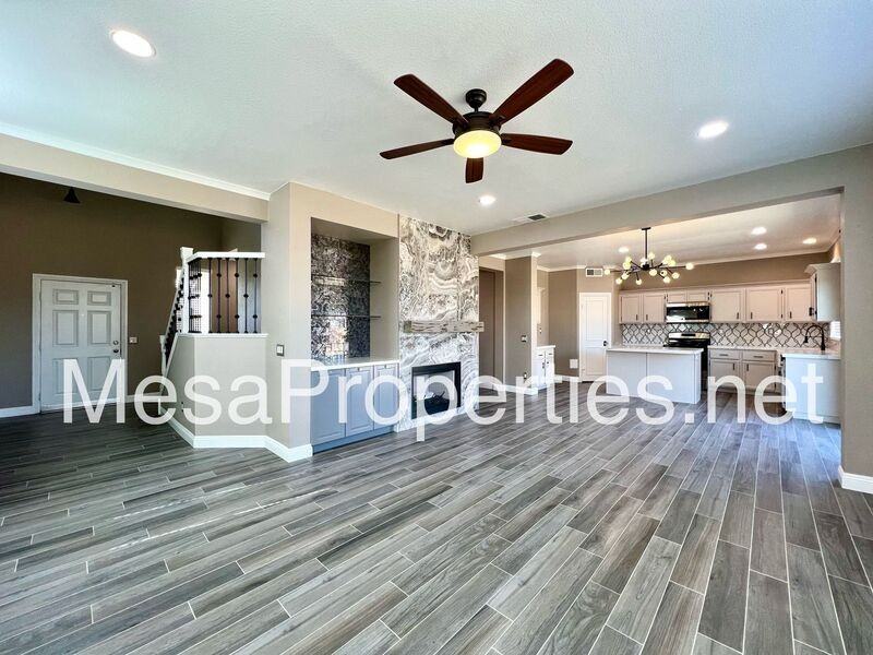 11718 Pepperwood St - Photo 7 of 29