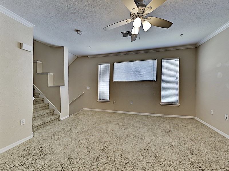 1835 Shadow View Cir - Photo 2 of 17