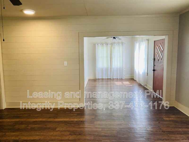 306 S Lee Ave - Photo 5 of 20
