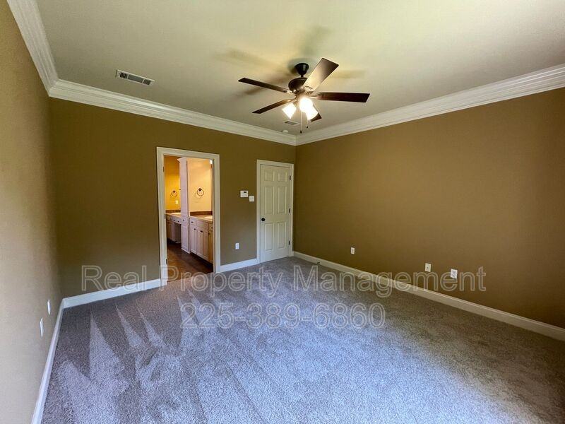 3131 Nicholson Lake Dr - Photo 7 of 20