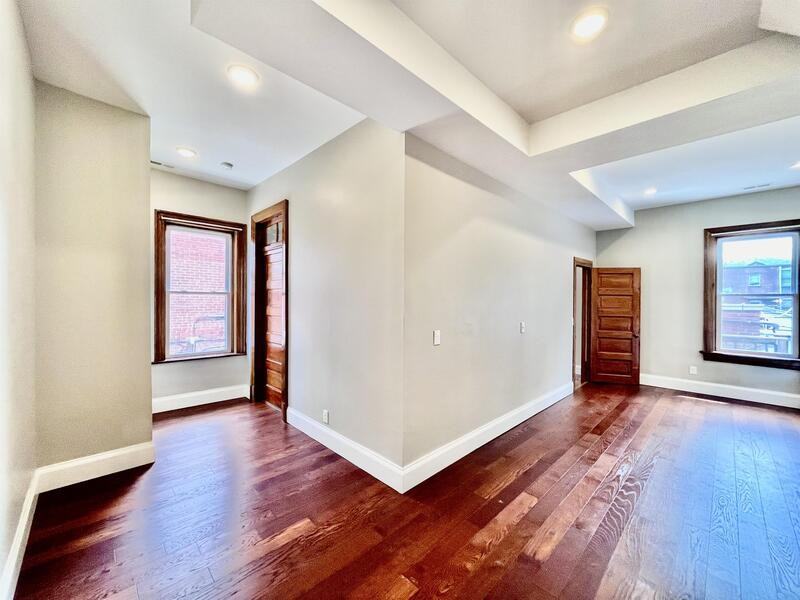 3820 Nebraska Ave - Photo 4 of 12