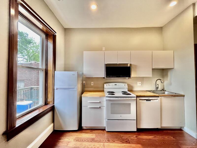 3820 Nebraska Ave - Photo 6 of 12