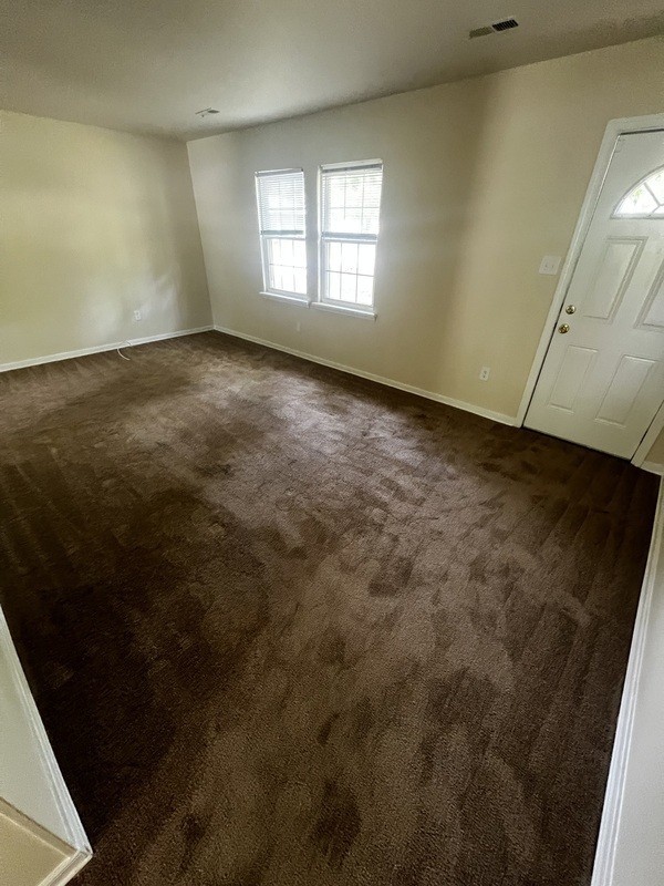 4601 Greatwood Dr - Photo 5 of 11