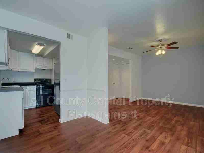 302 Carmen Ct #132 - Photo 7 of 10