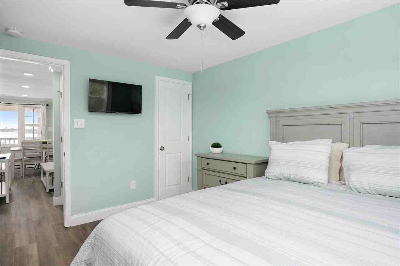 322 Bayshore Drive, Unit 2E - Photo 7 of 31