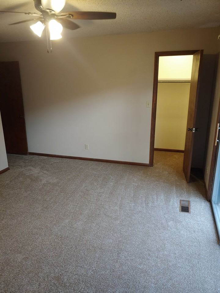 2104 South Broadway Street - Photo 5 of 28