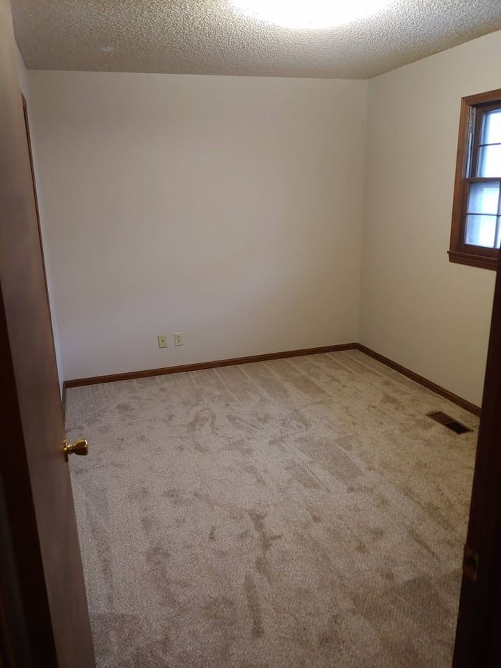 2104 South Broadway Street - Photo 7 of 28