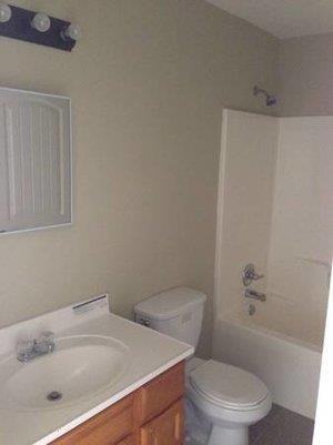 424 Park Avenue - Photo 5 of 6