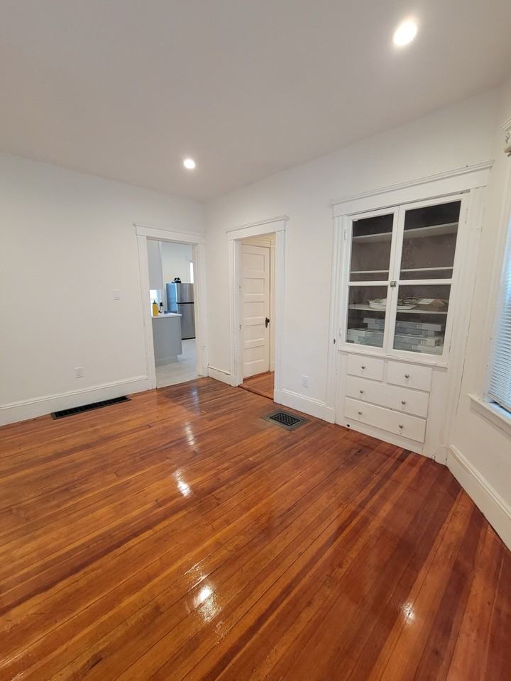 32 Juliette St #1 - Photo 7 of 50